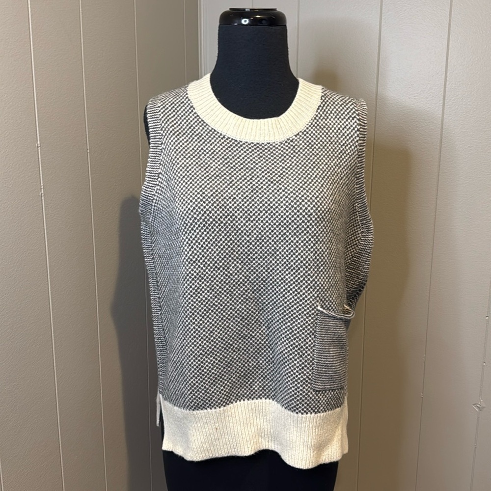 NWT Zaket and Plover Women’s Small Sweater Vest Knit Pocket Wool